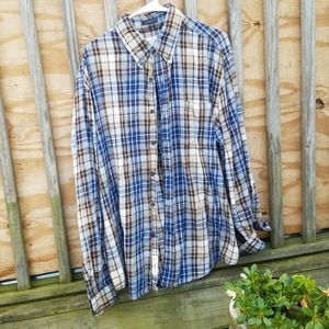 🙂 St. John's Bay Men's Blue and Brown Plaid Shirt.